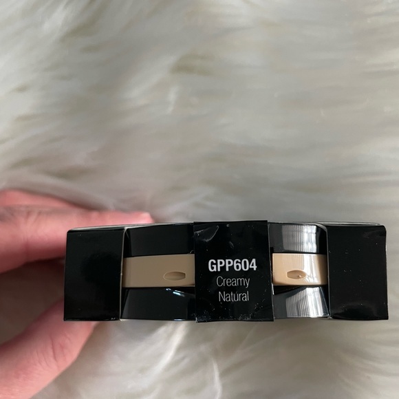 Pro Face Matte Pressed Powder New - Picture 4 of 5